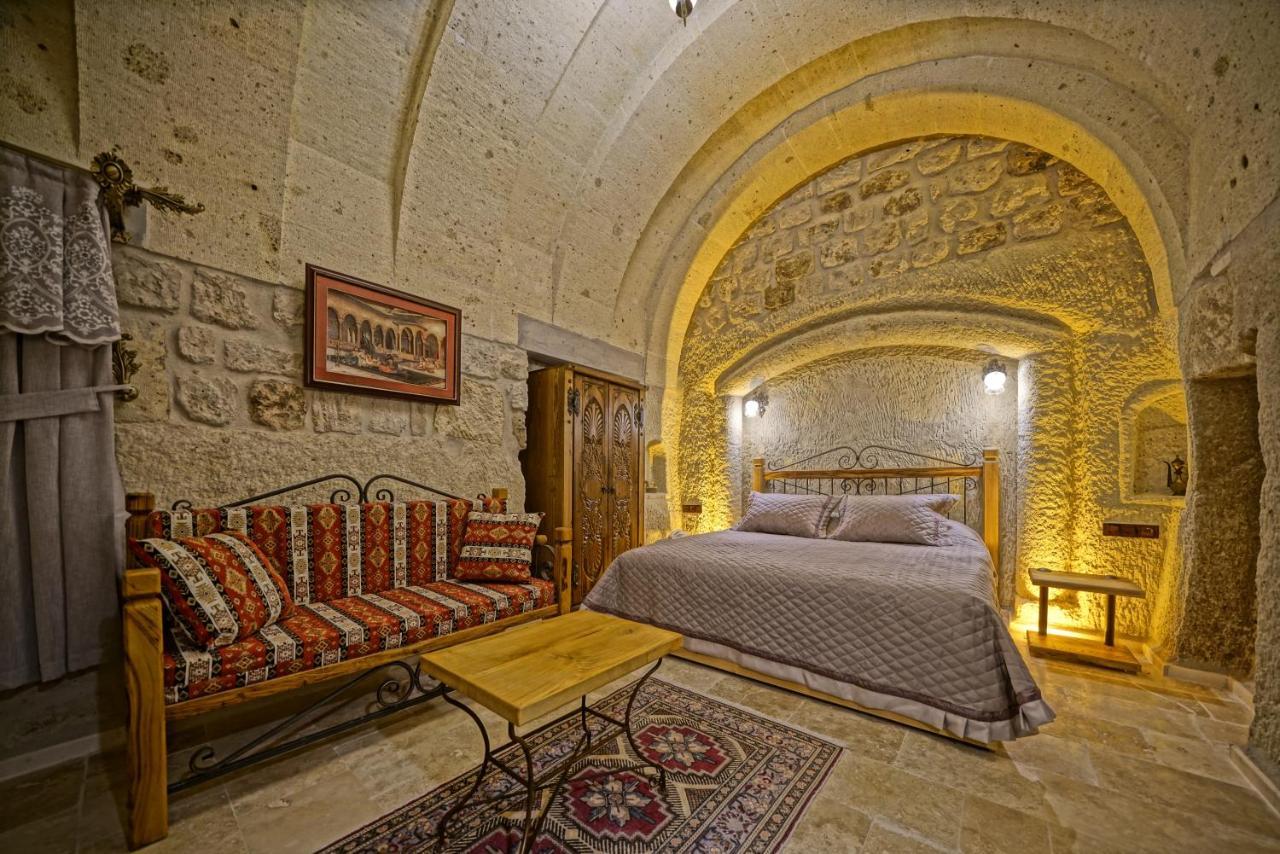 Superior Cave Room,1008627421:JPEG
