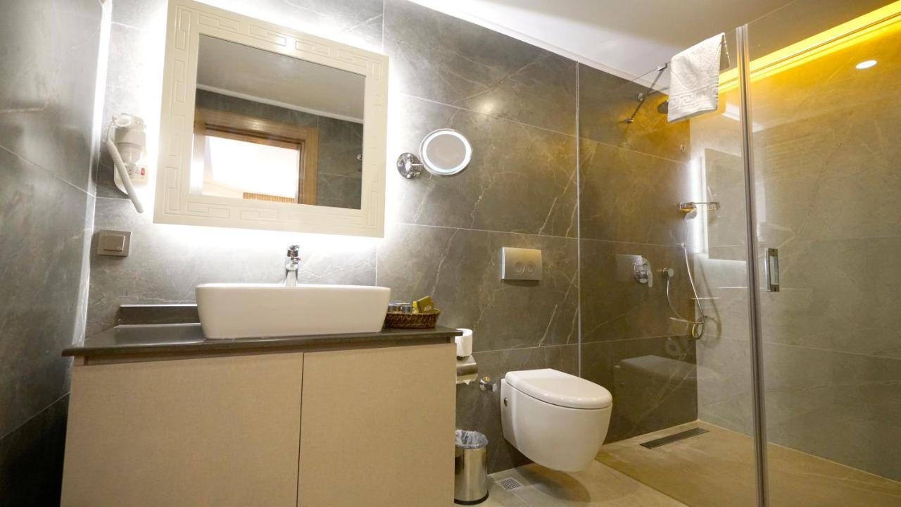 Standard Suite,1008906376:JPEG