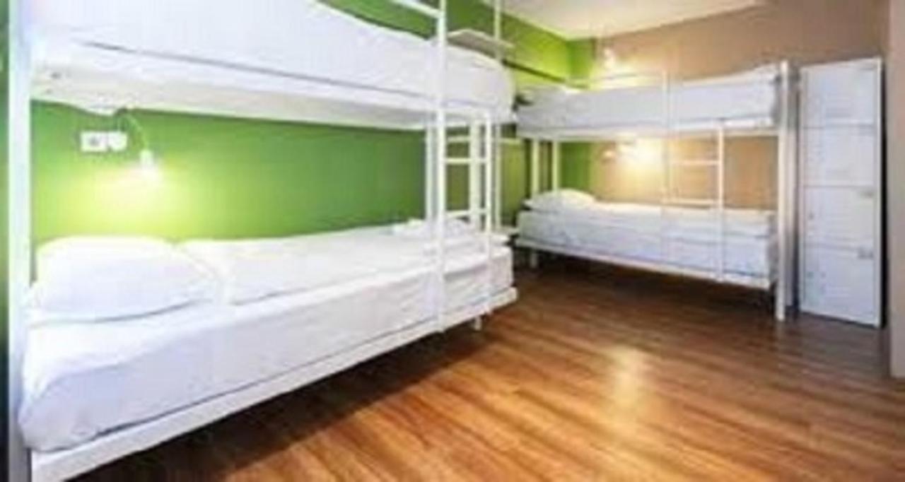 Habitación Compartida Mixta de 8 camas