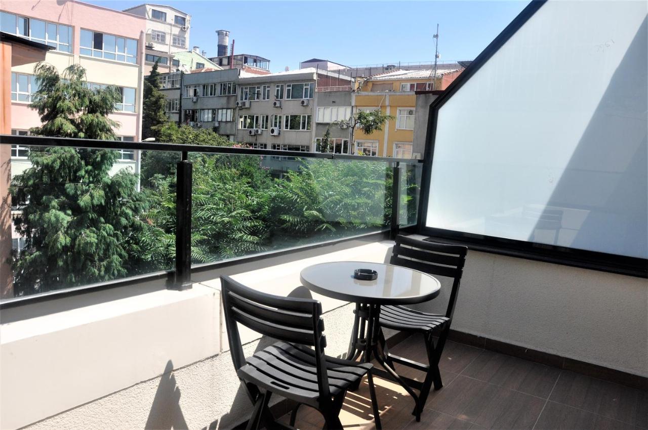Quarto Triplo com Varanda