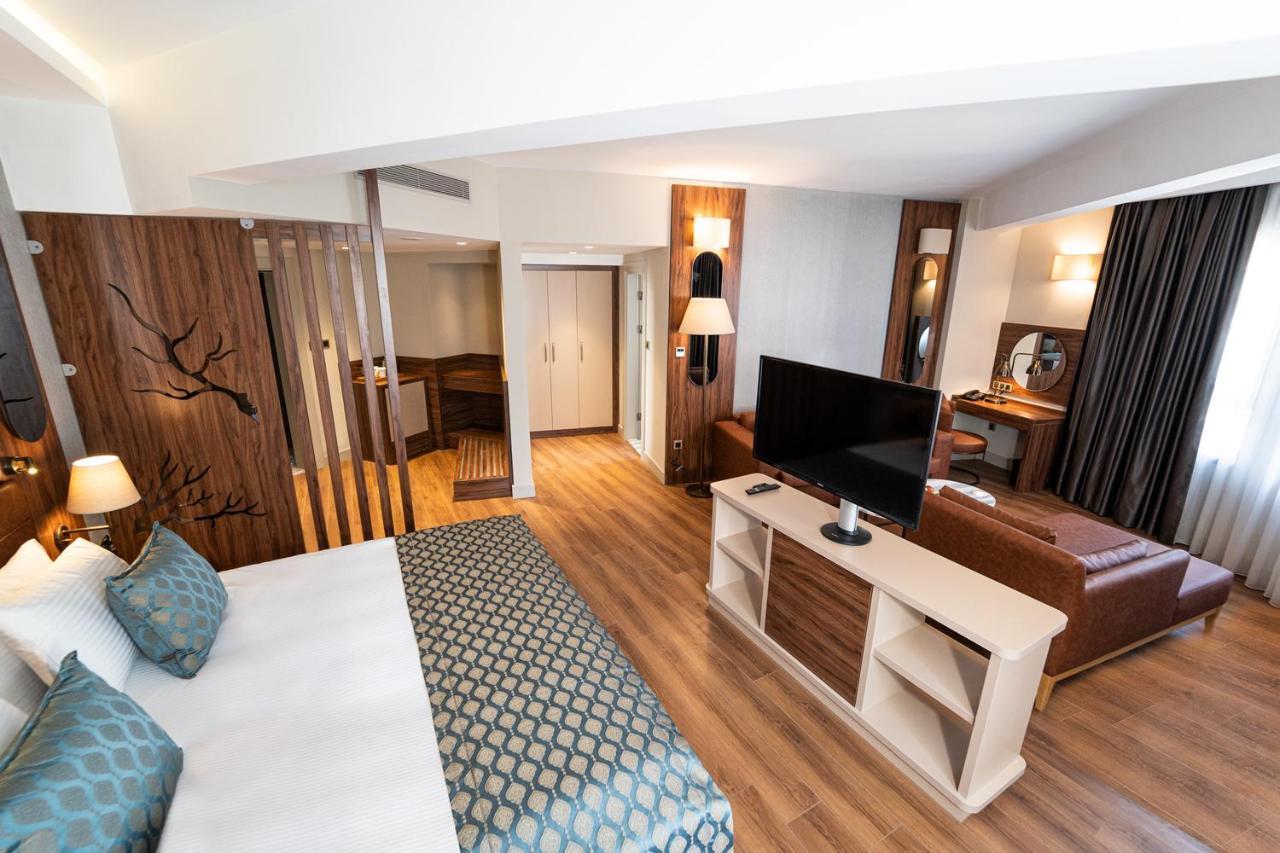 Suite Bath Tub