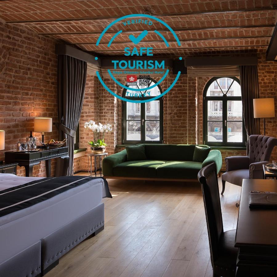 Quarto Deluxe com Cama de Casal ou 2 de Solteiro