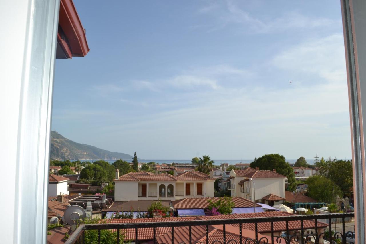 Deluxe Suite with Sea View