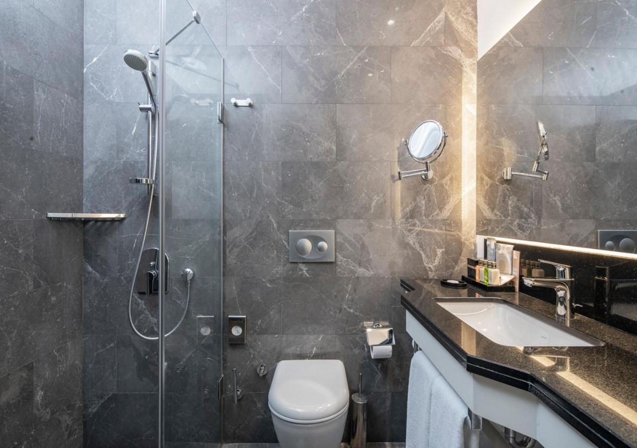 Family Suite,1216632370:JPEG