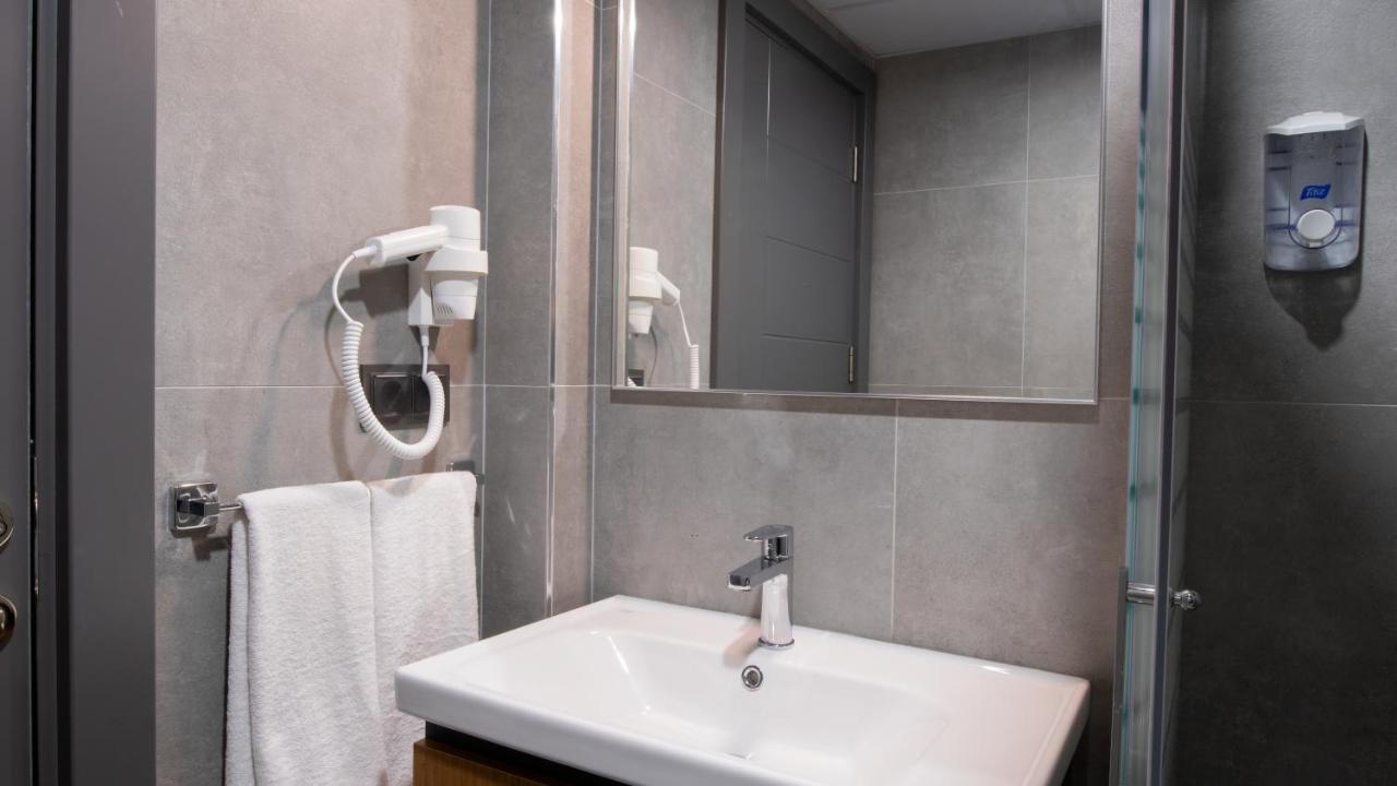 Standard Suite,1026417985:JPEG