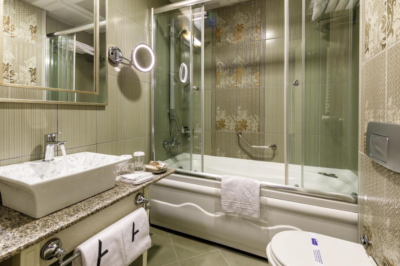 Economy Triple Room