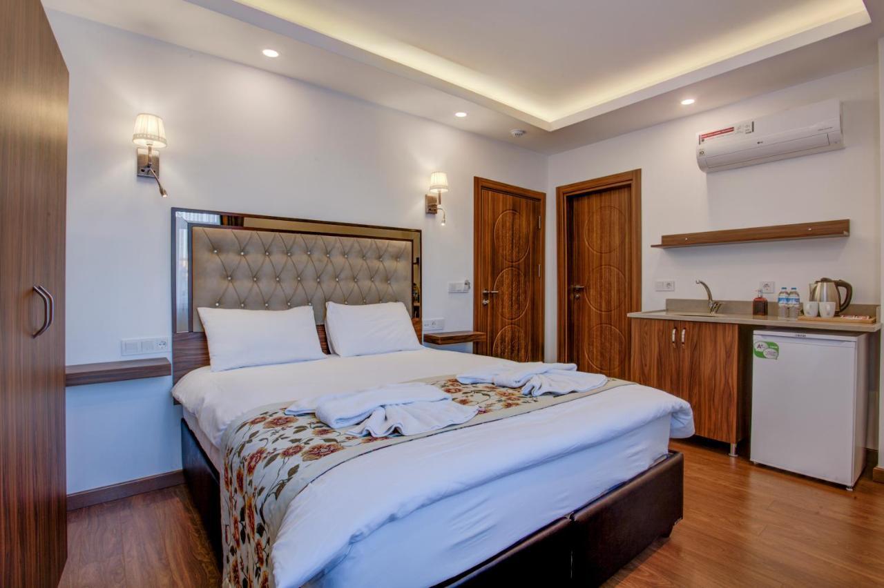 Double Room Partial Sea View