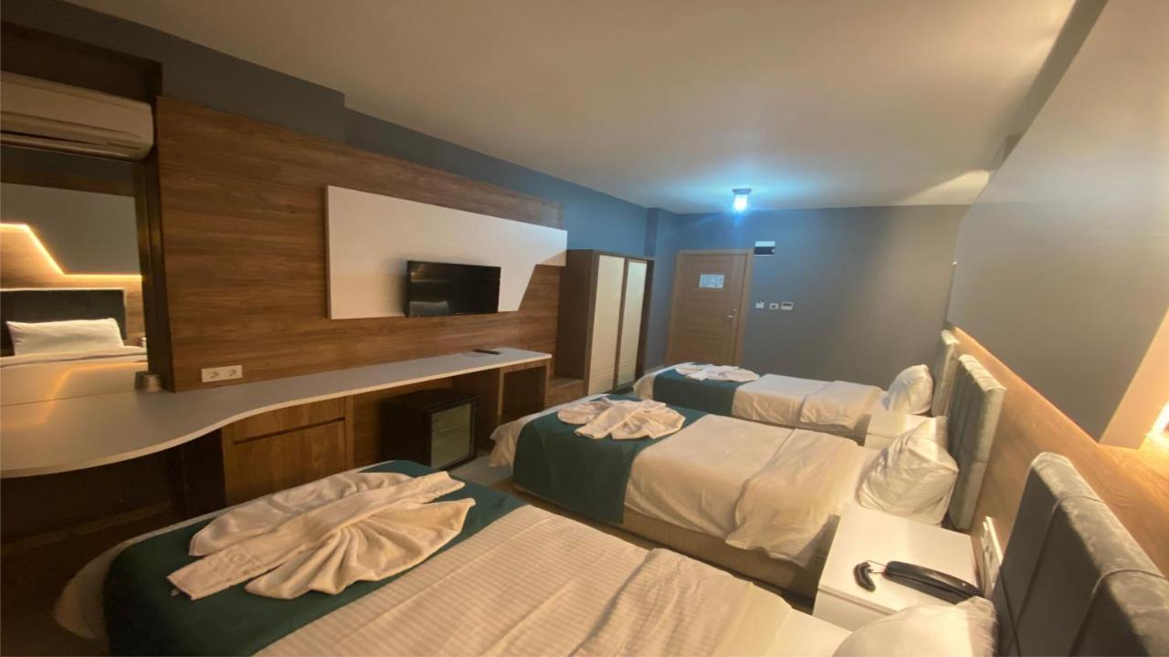 Double or Twin Room Street View,1066382449:JPEG