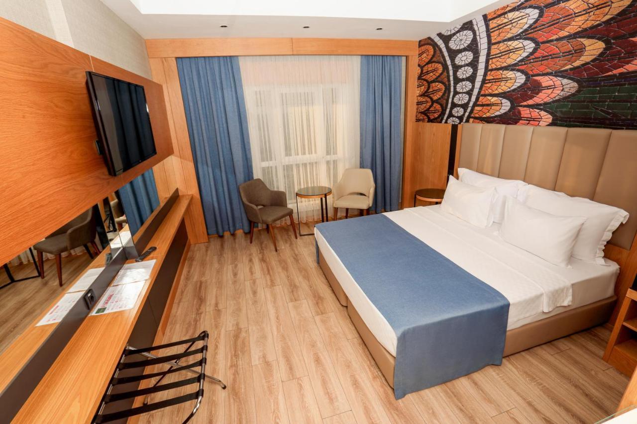 Standard Double Room,1066790869:JPEG