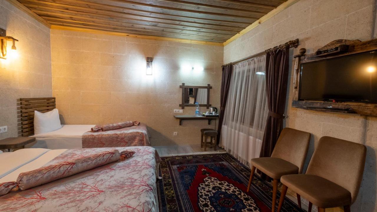 Family Room,1103340147:JPEG