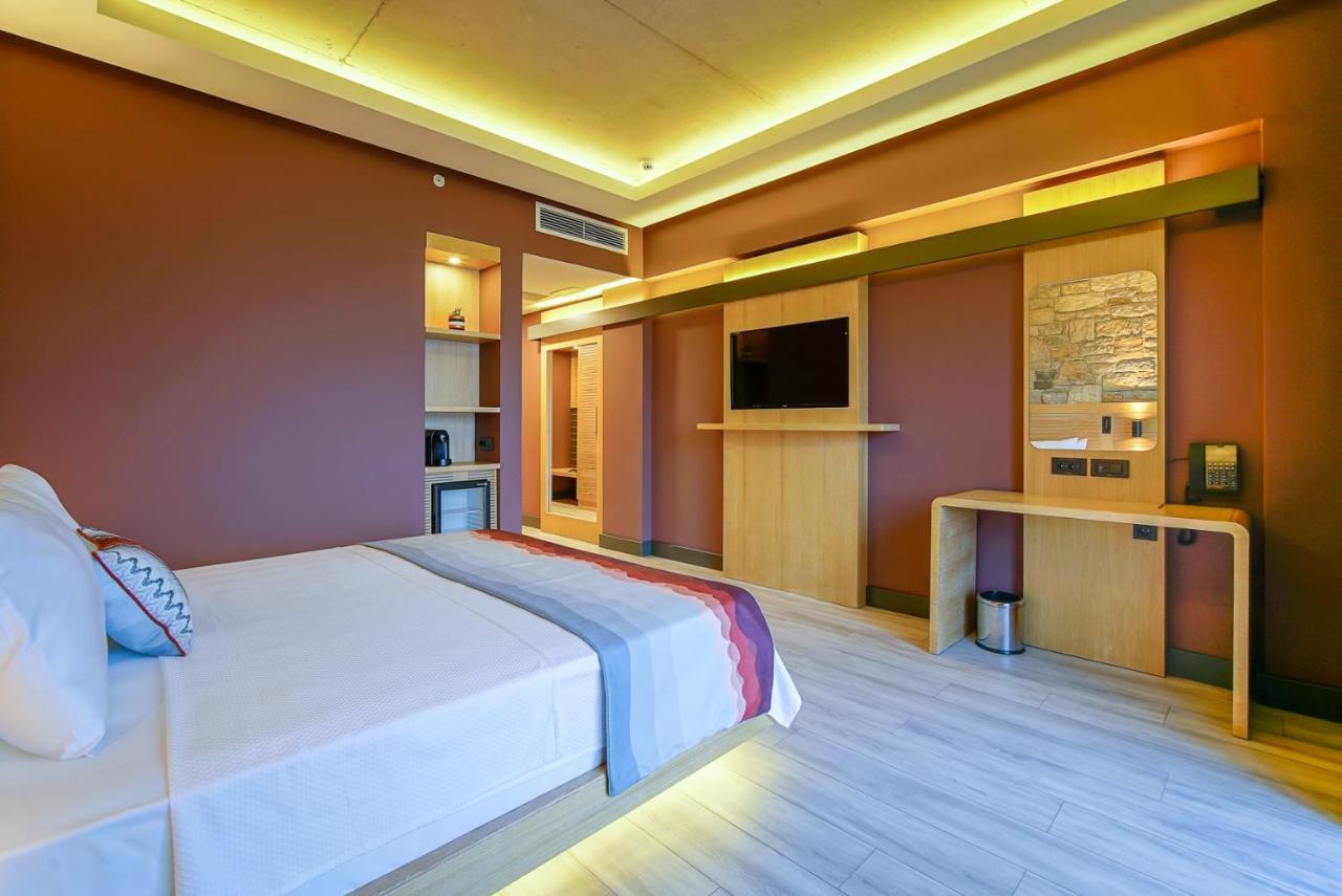 Deluxe Doppelzimmer mit Balkon und Meerblick
