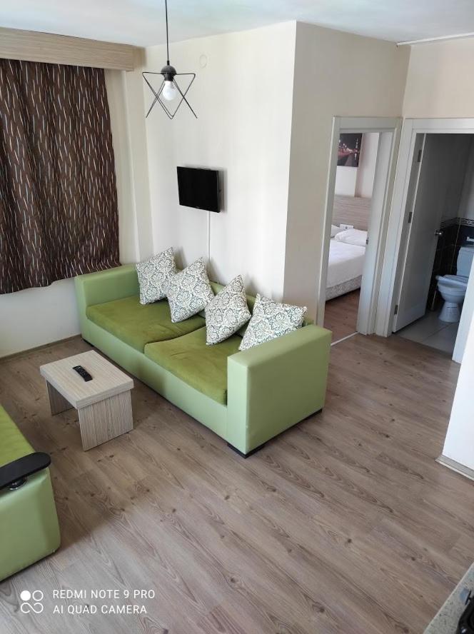 Apartment mit Balkon