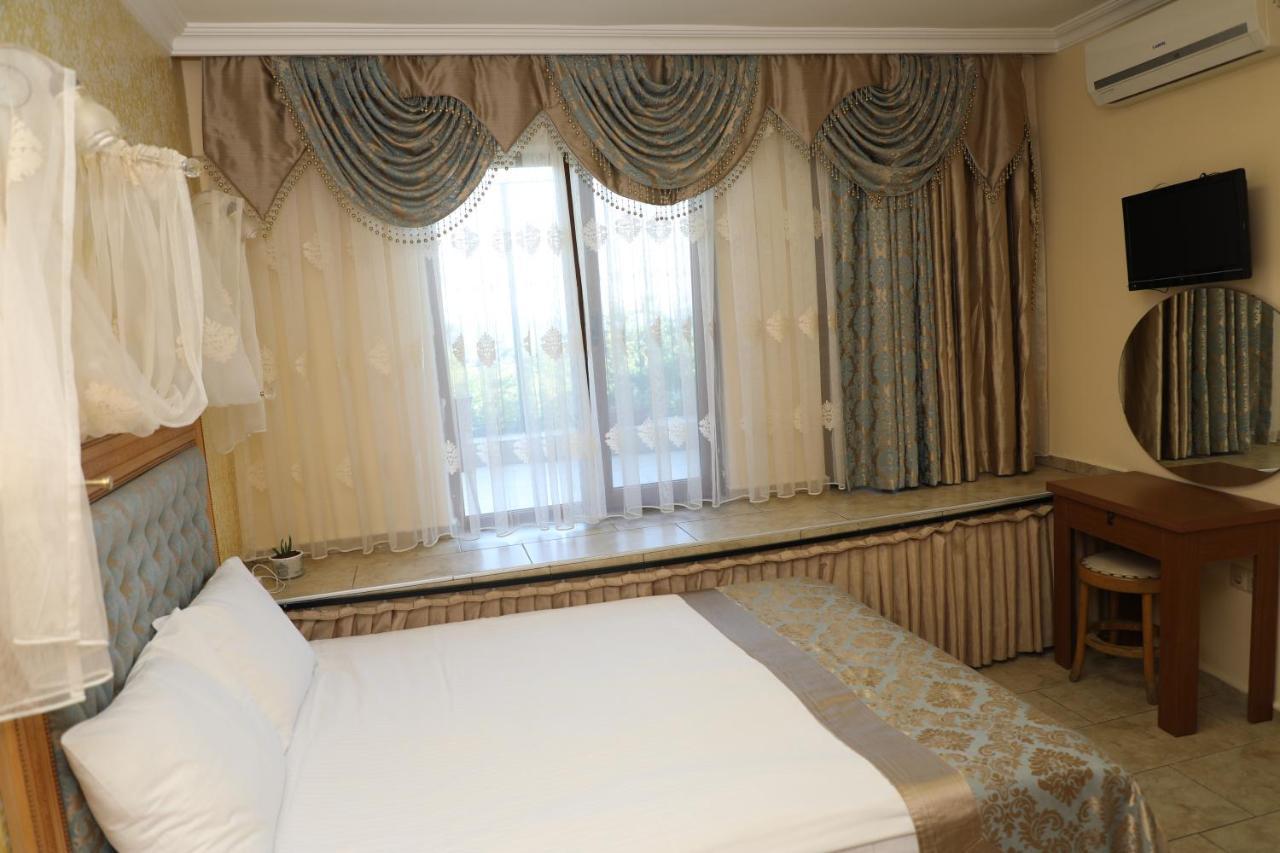 Economy Double Room Garden View Basement Floor