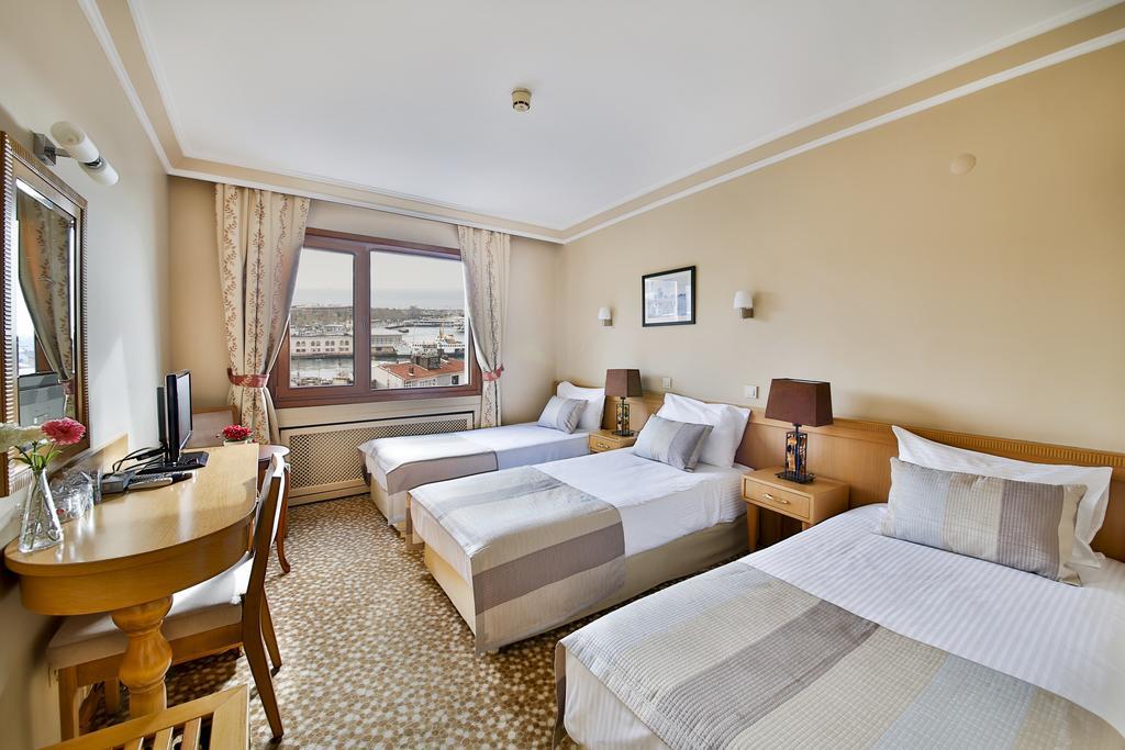 Quarto Triplo Standard