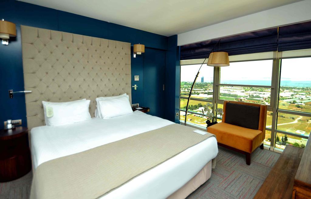 Executive Suite with Seaview