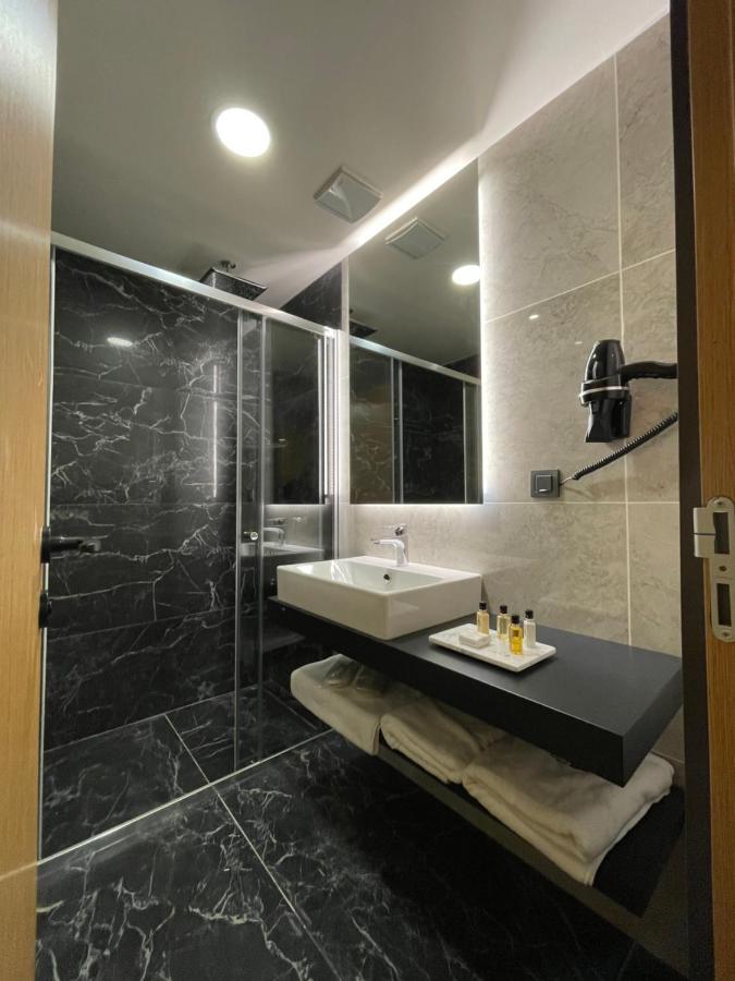 Standard Double Room,1136704348:JPEG