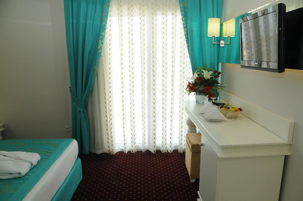 Standard Double or Twin Room,114347948:JPEG