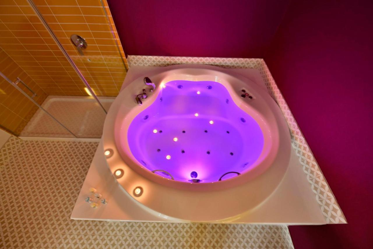 Deluxe King Room,1145157832:JPEG