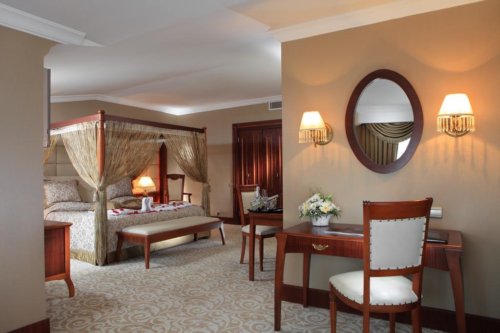 King Room
