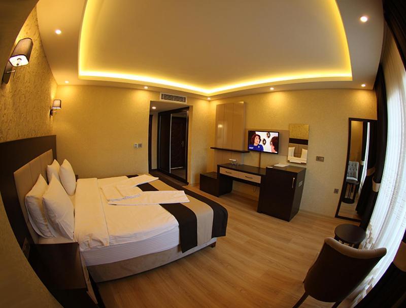 Deluxe Çift Kişilik veya İki Yataklı Oda