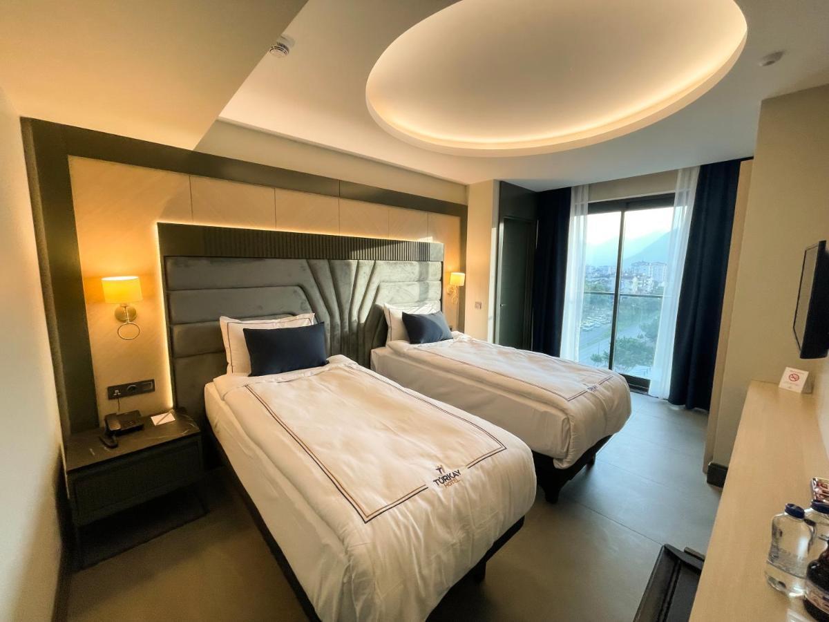 Deluxe Double or Twin Room,1150855955:JPEG