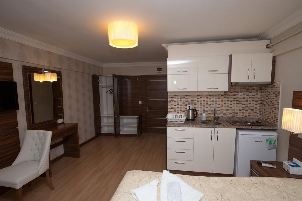 Apartment (2 Adults)
