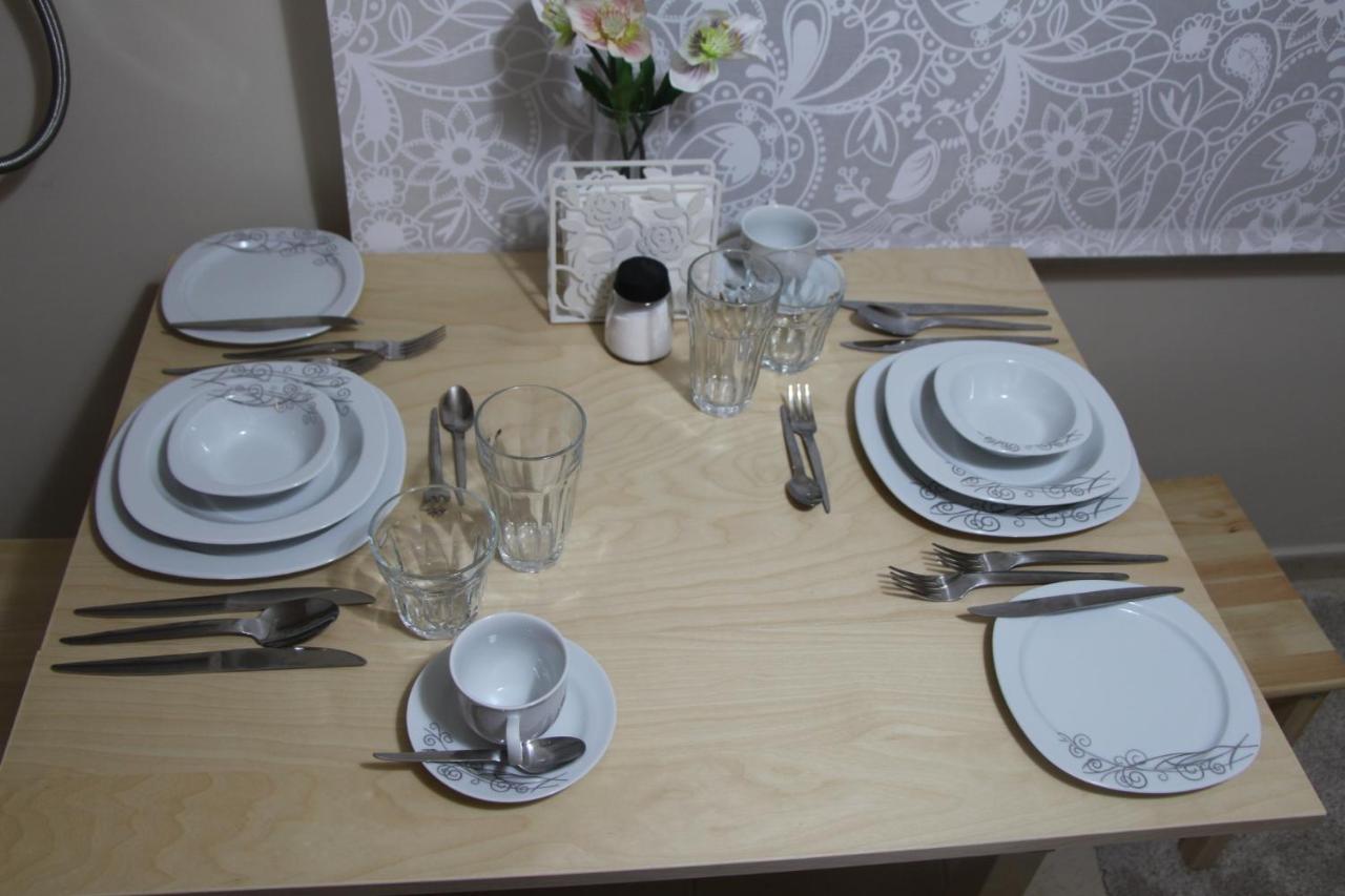 Two-Bedroom Apartment,1151950005:JPEG