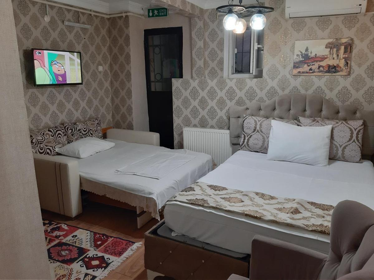 Economy Triple Room