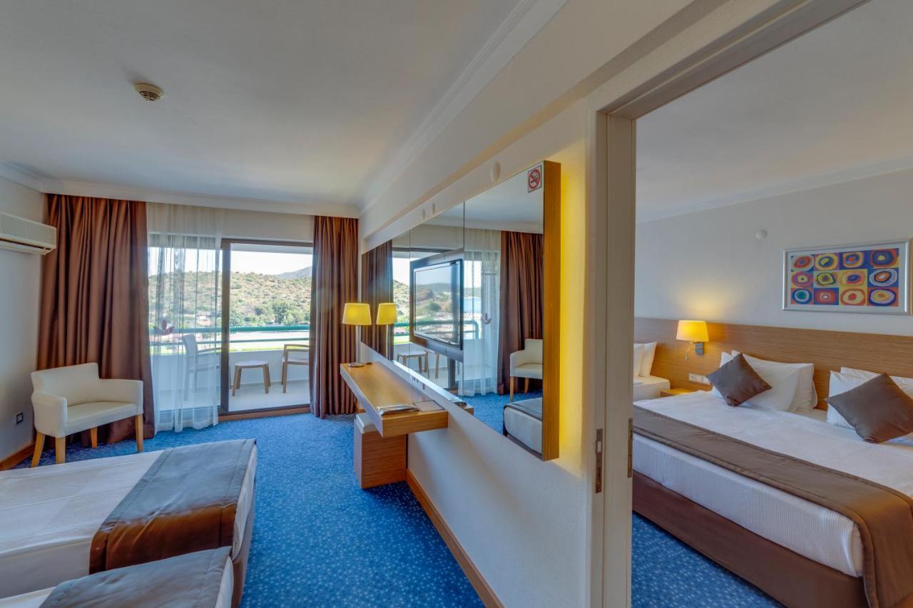 Two Connecting Double Rooms