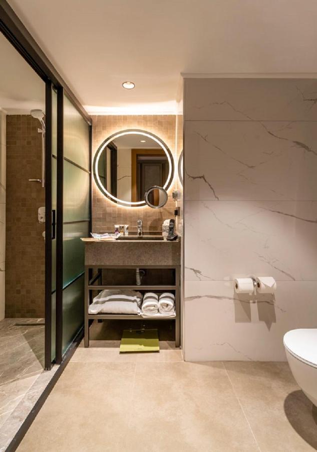 Superior Queen Room with Sea View,1616933539:JPEG