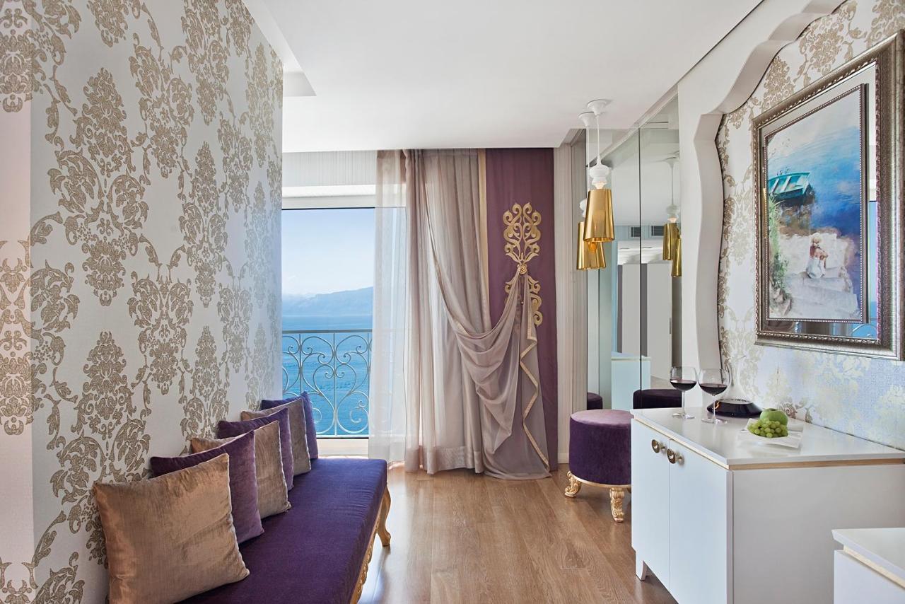 Junior Suite with Sea View,1742731563:JPEG