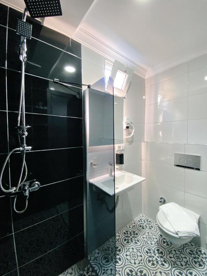 Double Room with Balcony,1203957289:JPEG