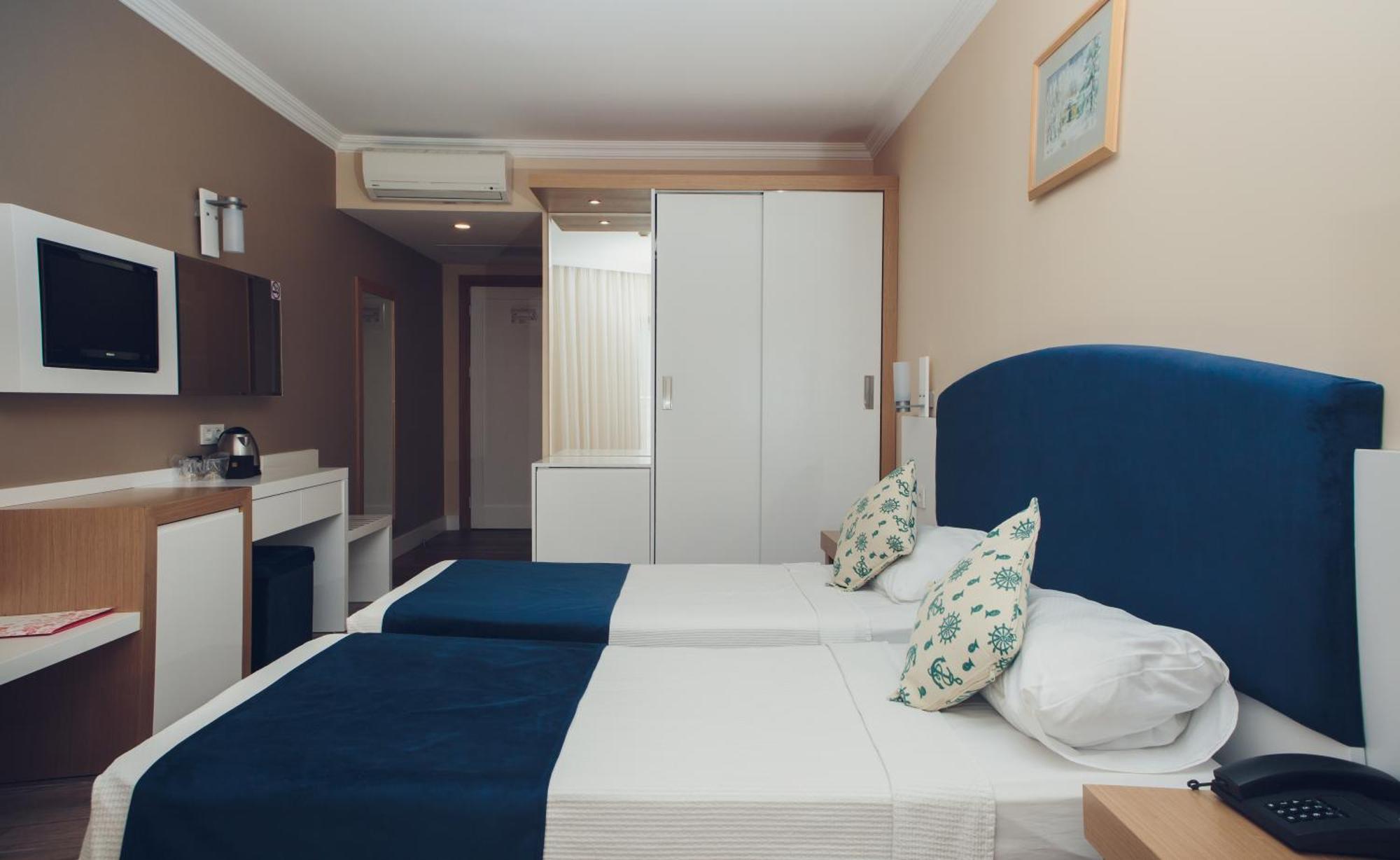 Comfort Double or Twin Room,698114295:JPEG