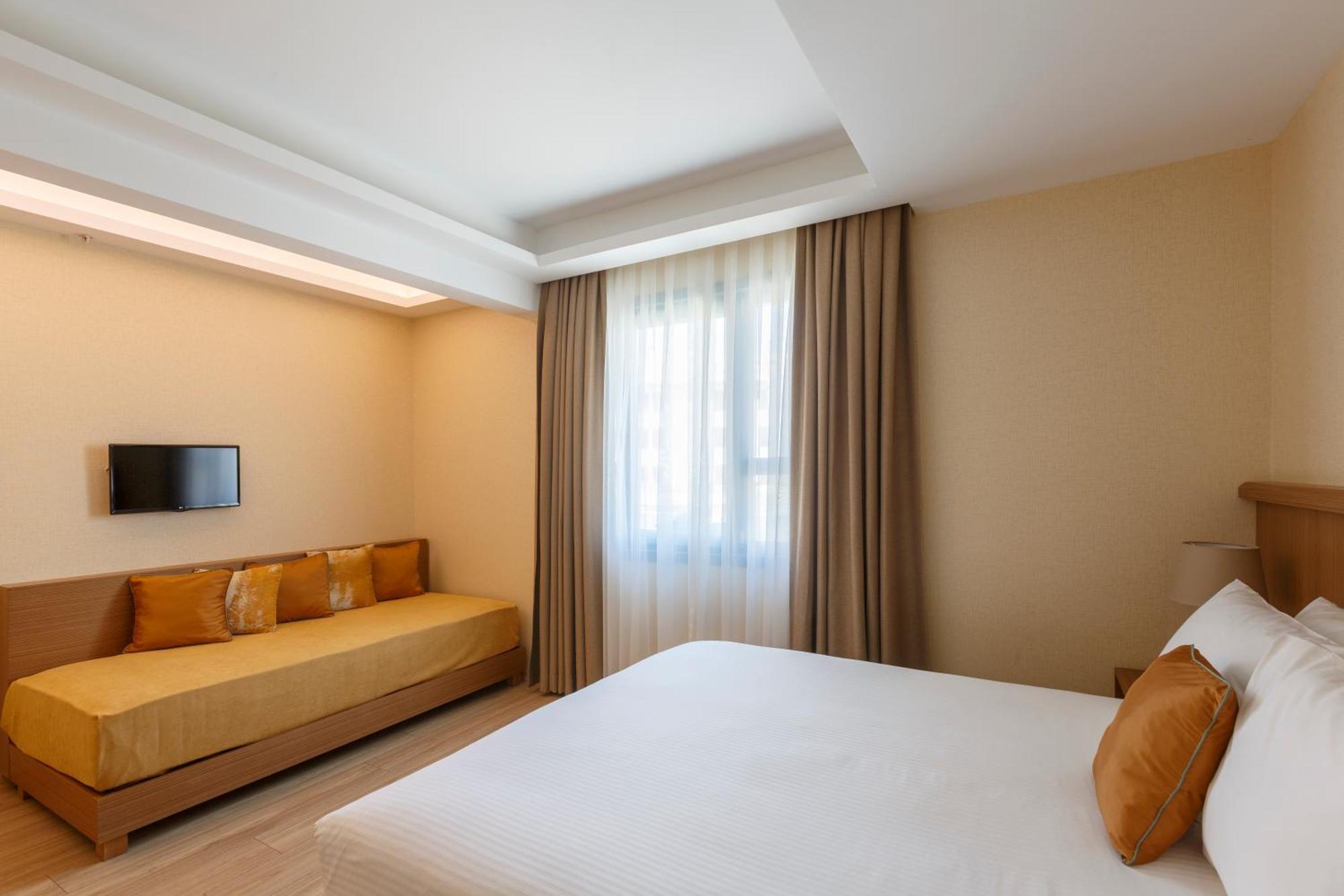 Standard Triple Room,1213743397:JPEG