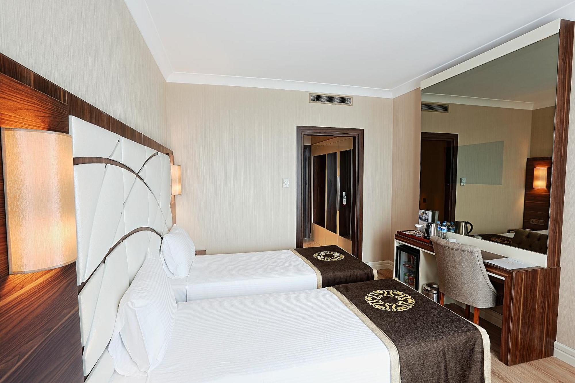 Quarto Superior com Cama de Casal ou 2 de Solteiro