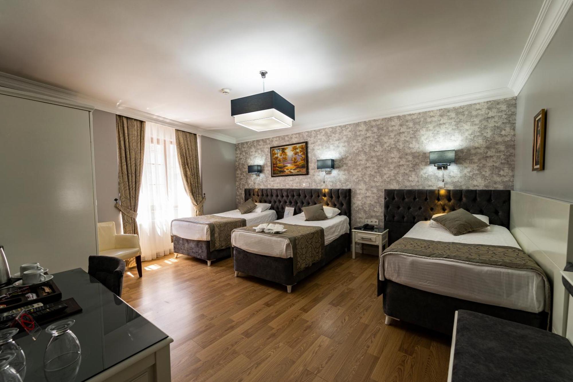 Standard Triple Room,1216537579:JPEG