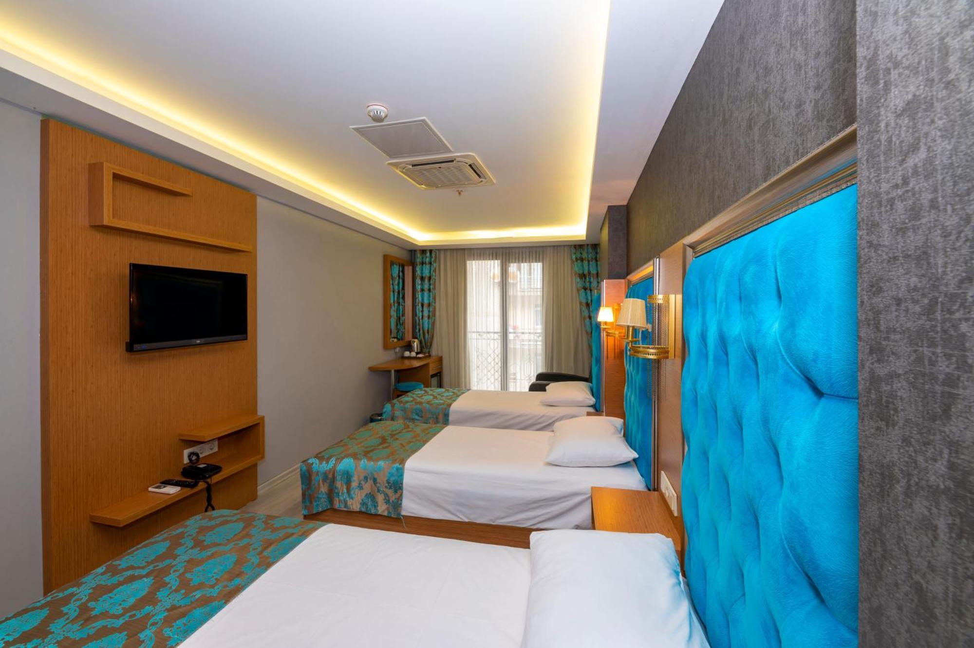 Deluxe Triple Room