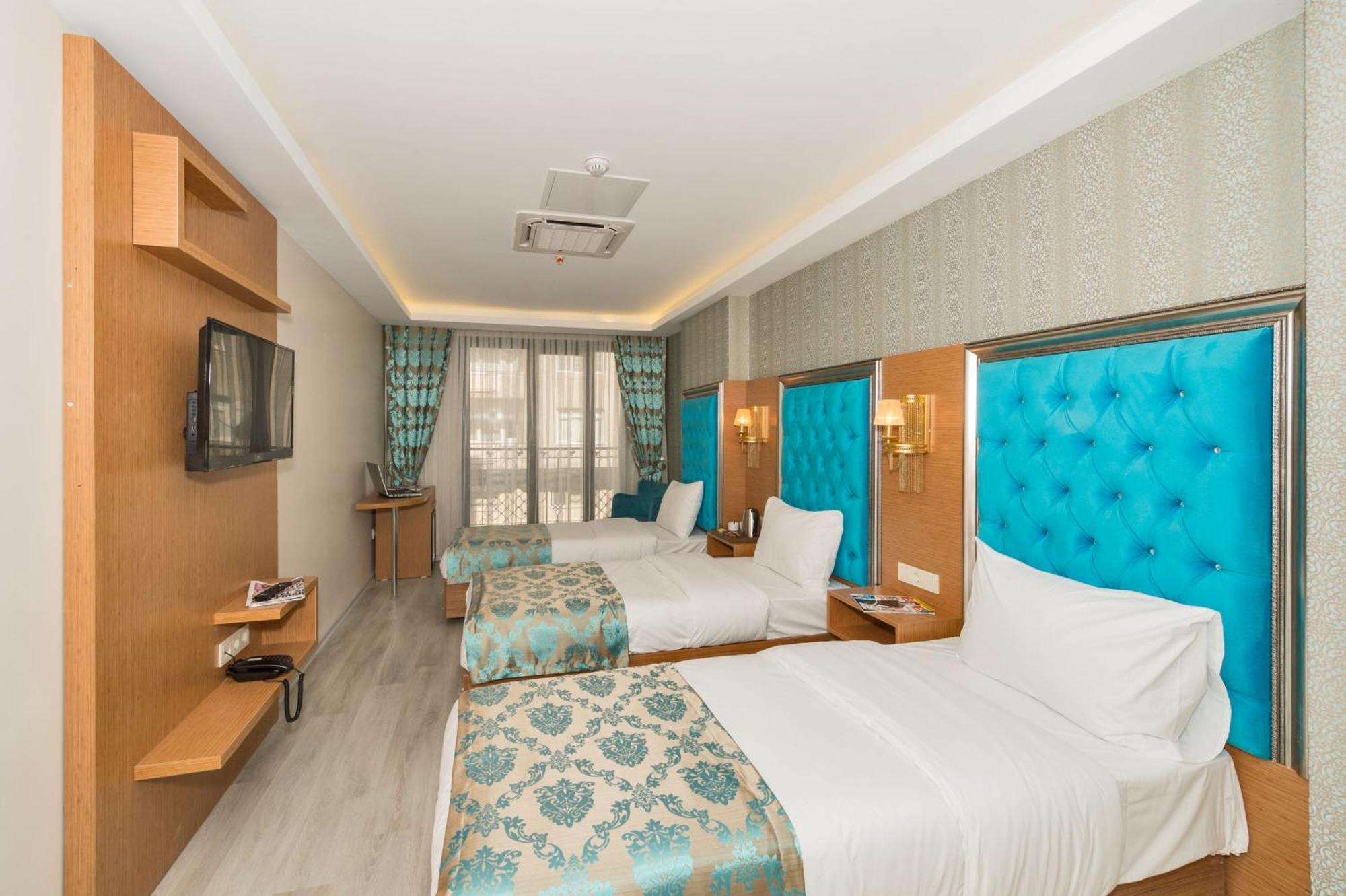 Deluxe Triple Room