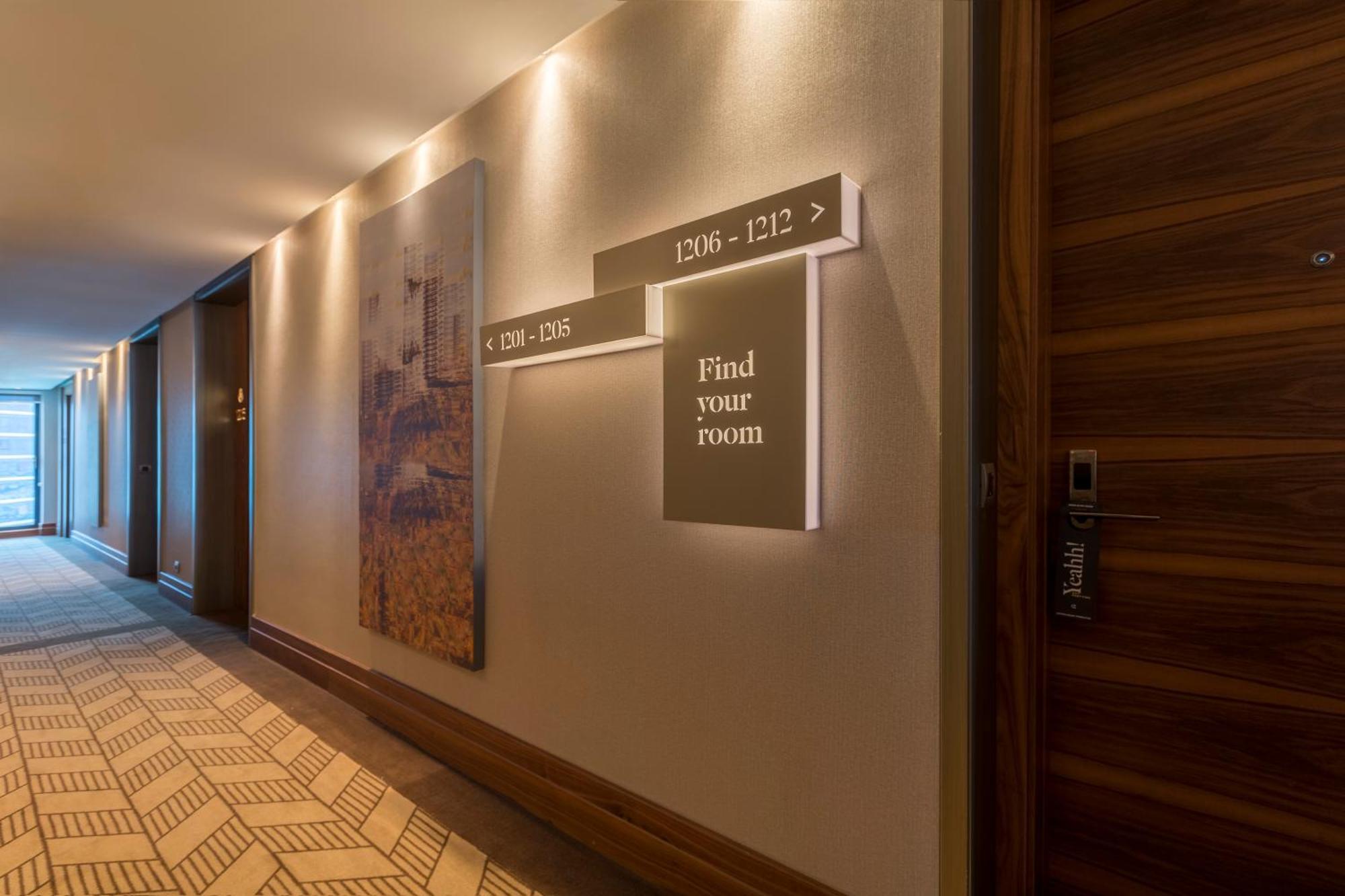 Executive Queen Room with City View,1281332179:JPEG