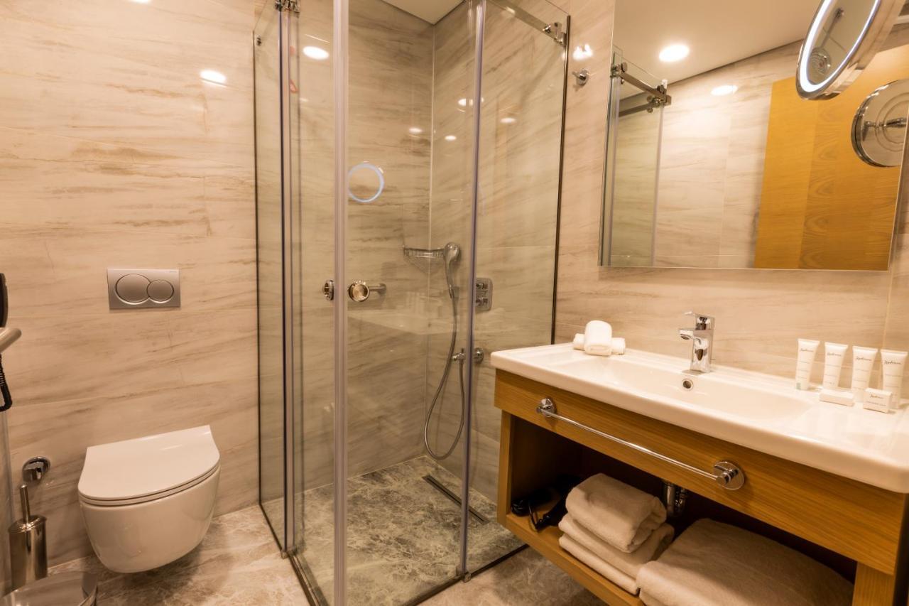 Standard King Room,1319684959:JPEG