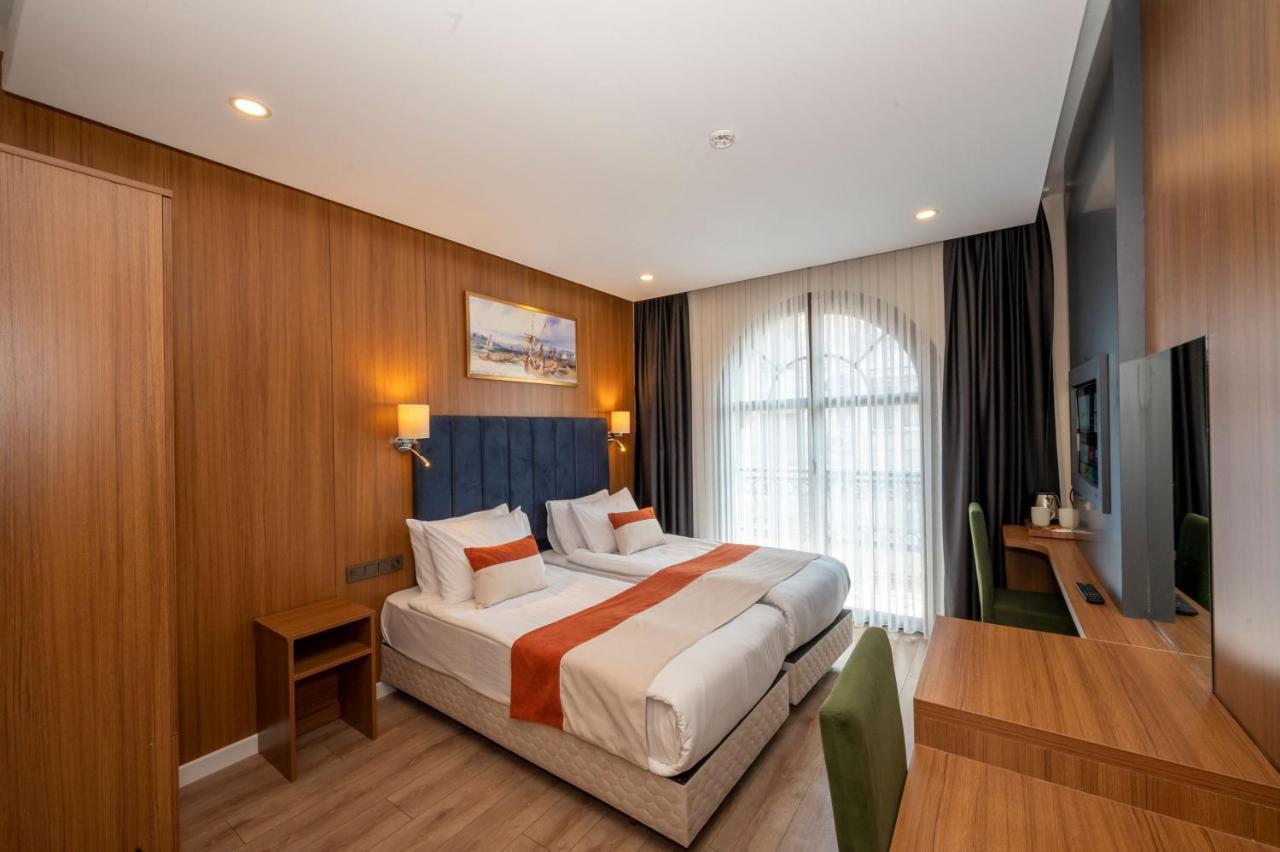 Quarto Triplo com Varanda