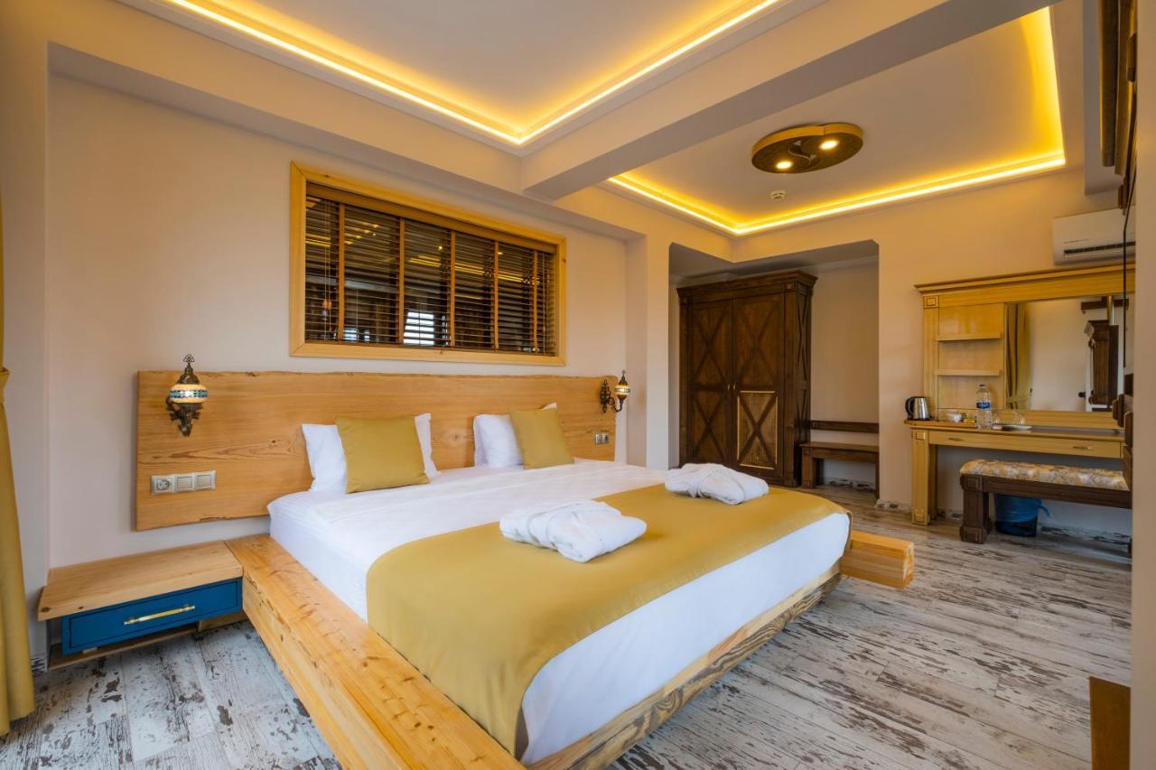 Suite,1250451262:JPEG