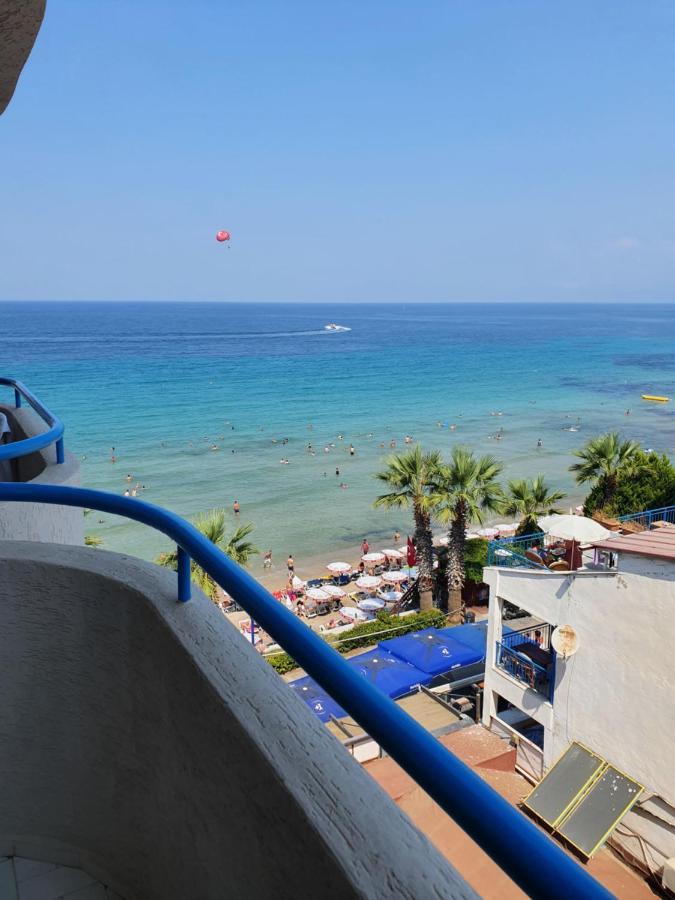 Double or Twin Room with Side Sea View