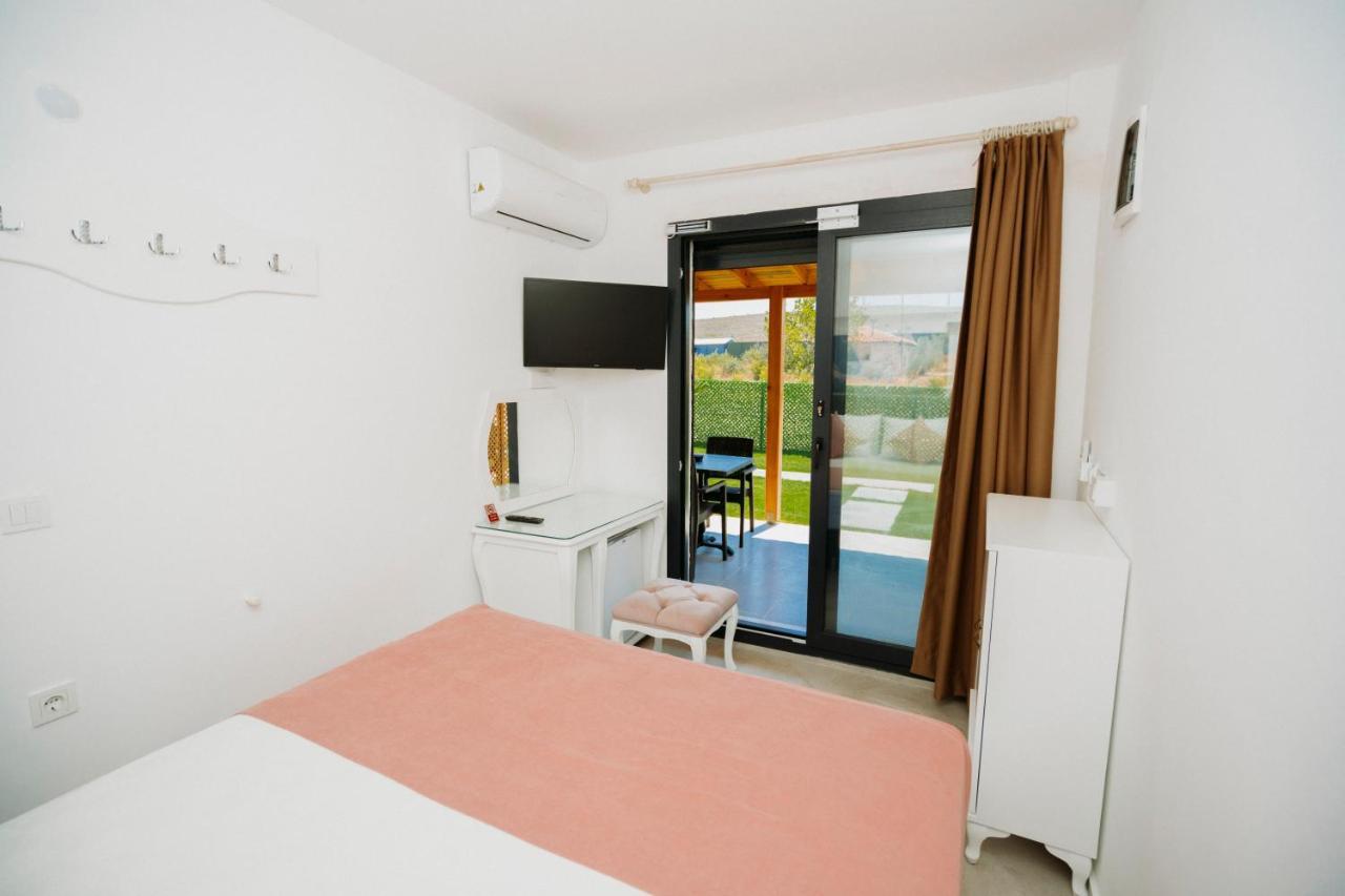 Çift Kişilik, Verandalı Oda
