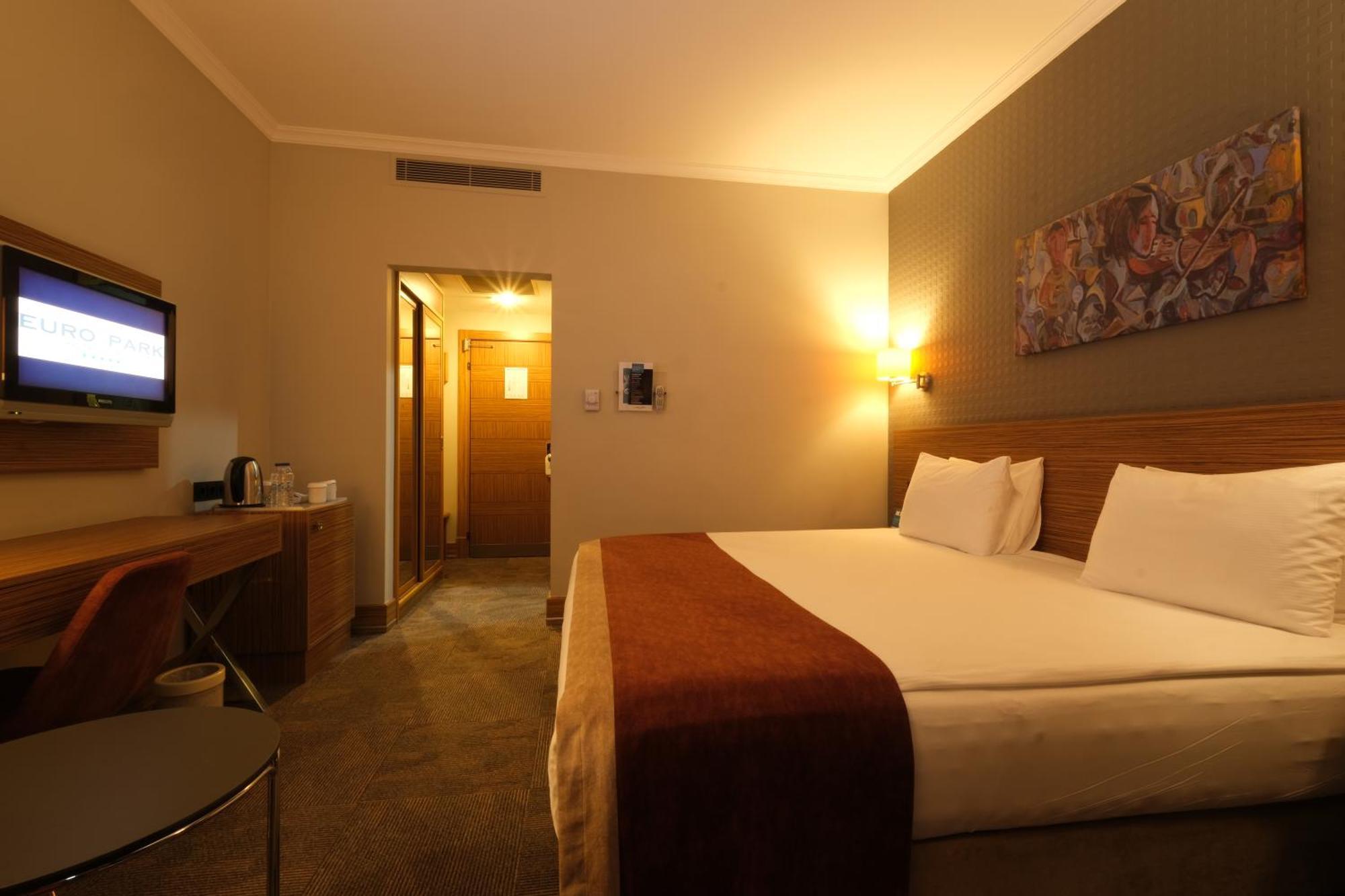 Standard Zimmer mit Kingsize-Bett