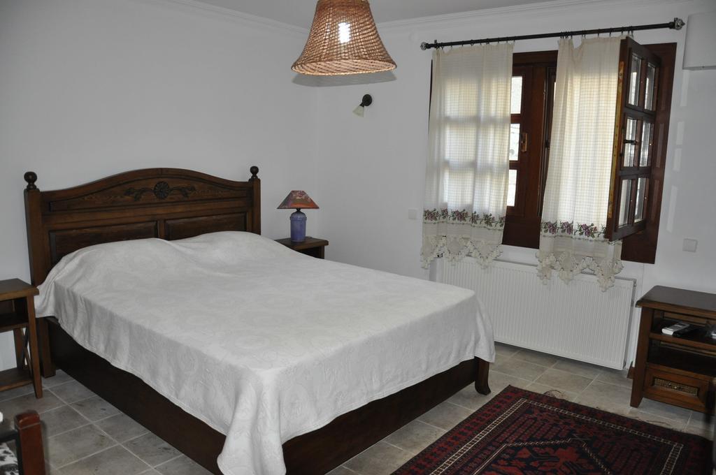 Deluxe Doppelzimmer (2 Erwachsene & 1 Kind)