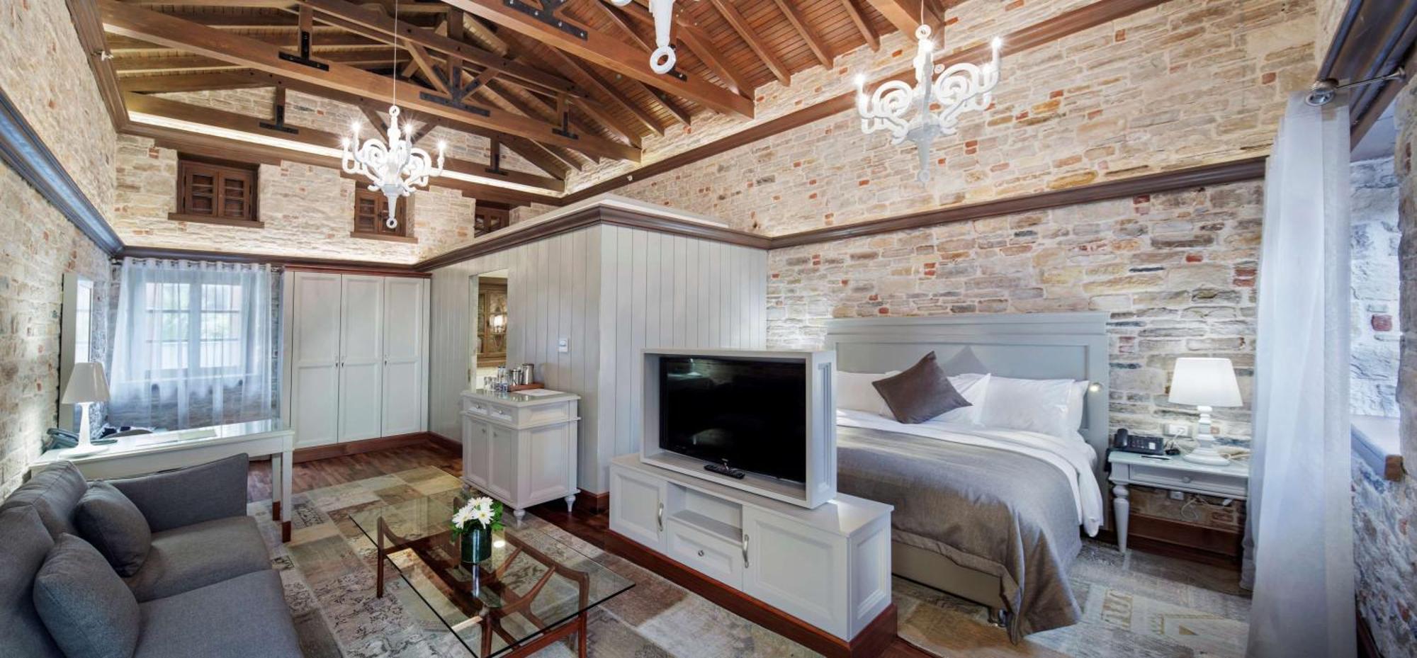 King Cottage with Private Garden,1434028588:JPEG