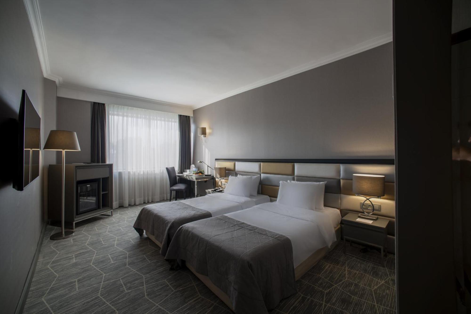 Superior Family Connection Room