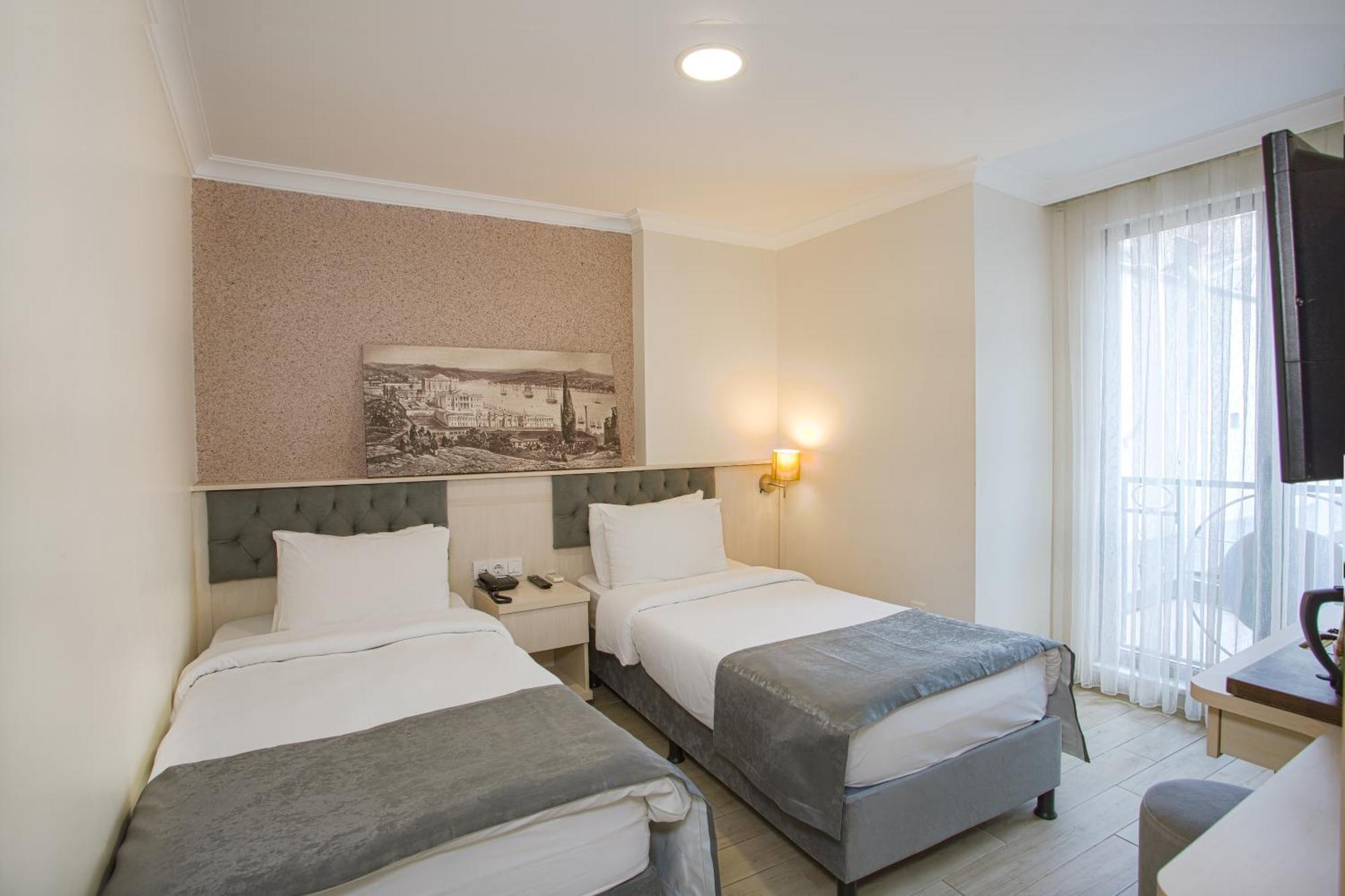 Quarto Standard com Cama de Casal ou 2 de Solteiro