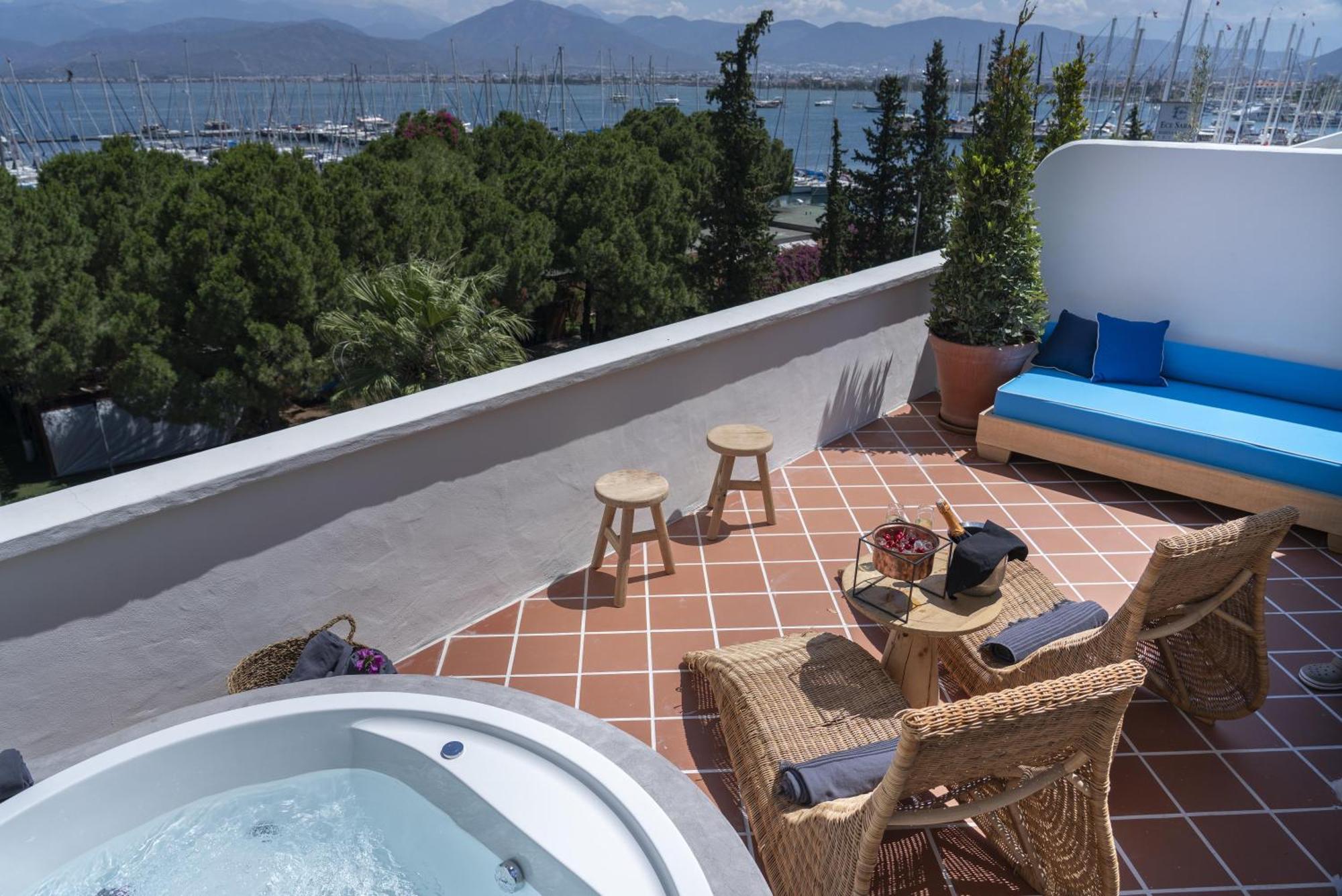 Penthouse Loft Suite